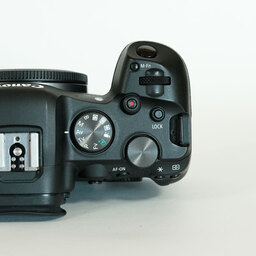 Canon EOS R6 Canon EOS R6