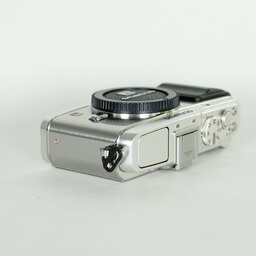 OLYMPUS PEN E-P3 ボディ シルバー OLYMPUS PEN E-P3 ボディ シルバー