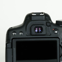 Canon EOS Kiss X8i Canon EOS Kiss X8i