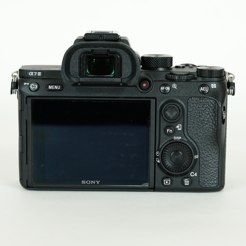 美品 SONY α7 III ILCE-7M3 本体 (ショット数:139回) SONY（ソニー）α7 III ILCE-7M3 レンタル｜ミラーレス一眼カメラ