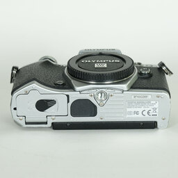 OLYMPUS OM-D E-M5 Mark II OLYMPUS OM-D E-M5 Mark II