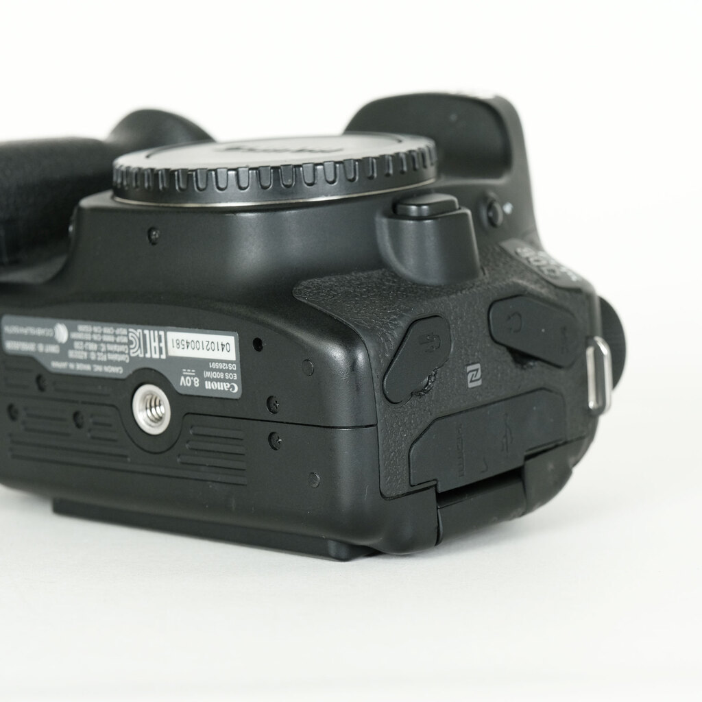 Canon EOS 80D Canon EOS 80D