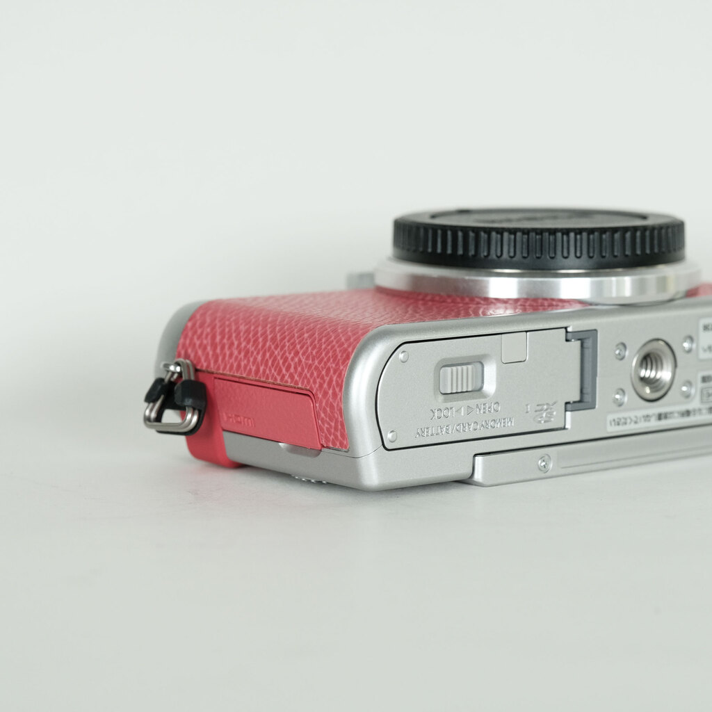 Panasonic LUMIX DMC-GF7 ボディ ピンクの出品 | ONE SCENE