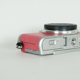 Panasonic LUMIX DMC-GF7 ボディ ピンク