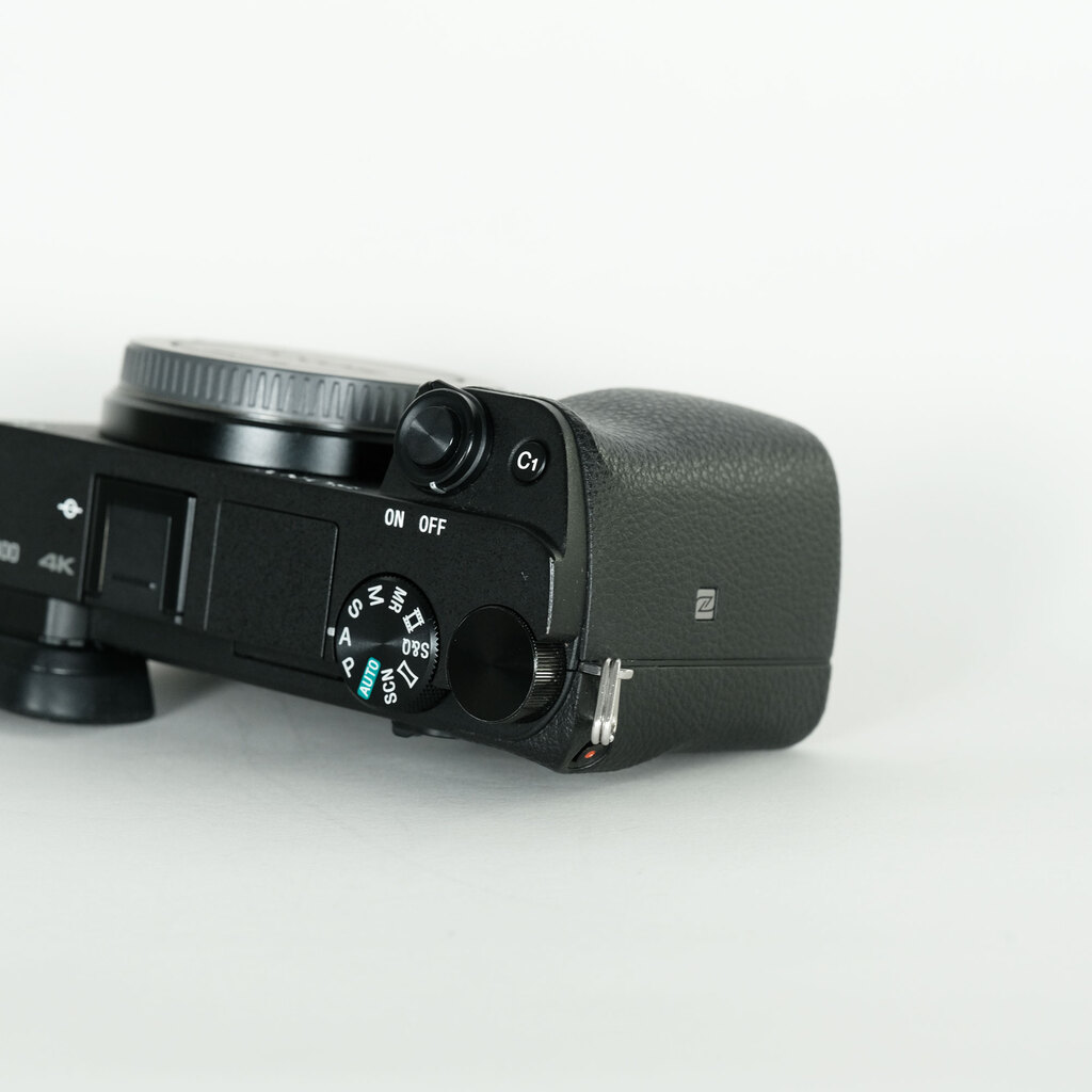 SONY α6400(ILCE-6400) SONY α6400(ILCE-6400)