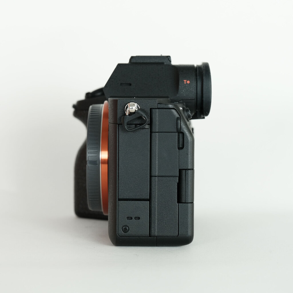 SONY α7 IV(ILCE-7M4) SONY α7 IV(ILCE-7M4)