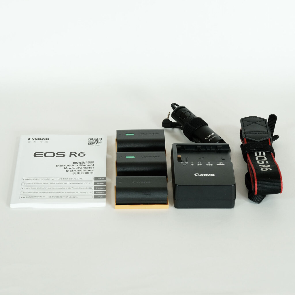 Canon EOS R6 Canon EOS R6