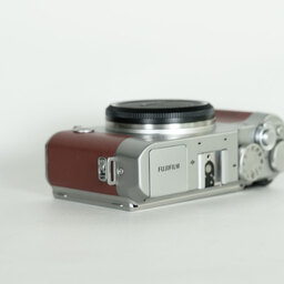 FUJIFILM X-A3 ボディ ブラウン FUJIFILM X-A3 ボディ ブラウン