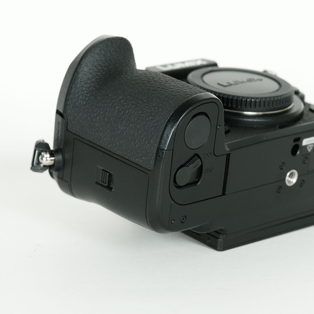 Panasonic LUMIX DC-GH7 ボディ Panasonic LUMIX DC-GH7 ボディ