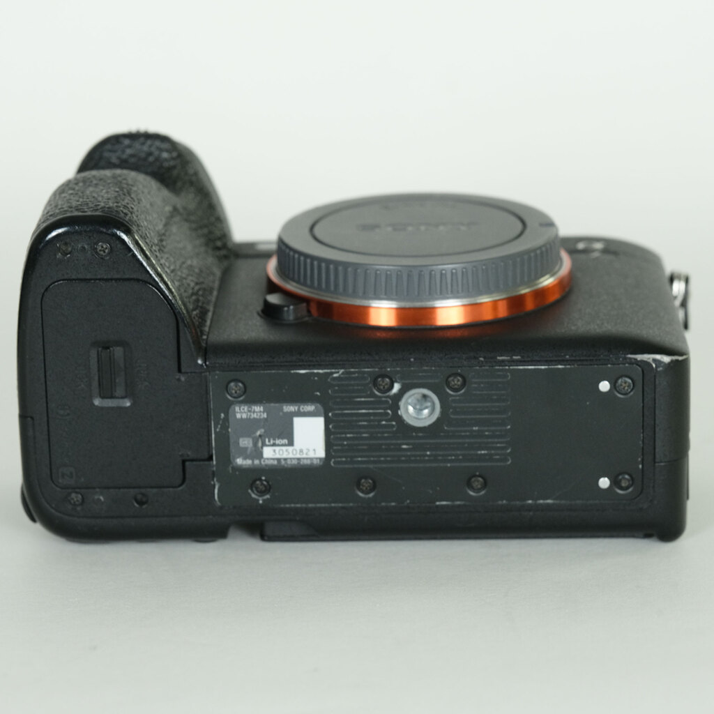 SONY α7 IV(ILCE-7M4) SONY α7 IV(ILCE-7M4)