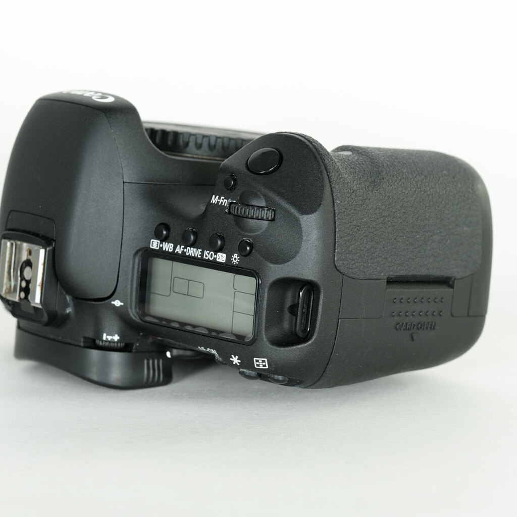 Canon EOS7D ボディ Used Canon EOS 7D DSLR Camera (Body Only) 3814B056AA B&H Photo