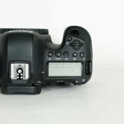 Canon EOS 6D Mark II Canon EOS 6D Mark II