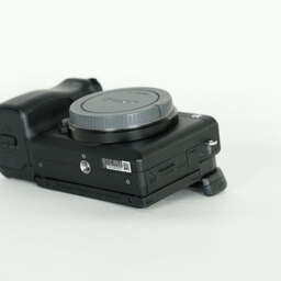 SONY α6400(ILCE-6400) SONY α6400(ILCE-6400)