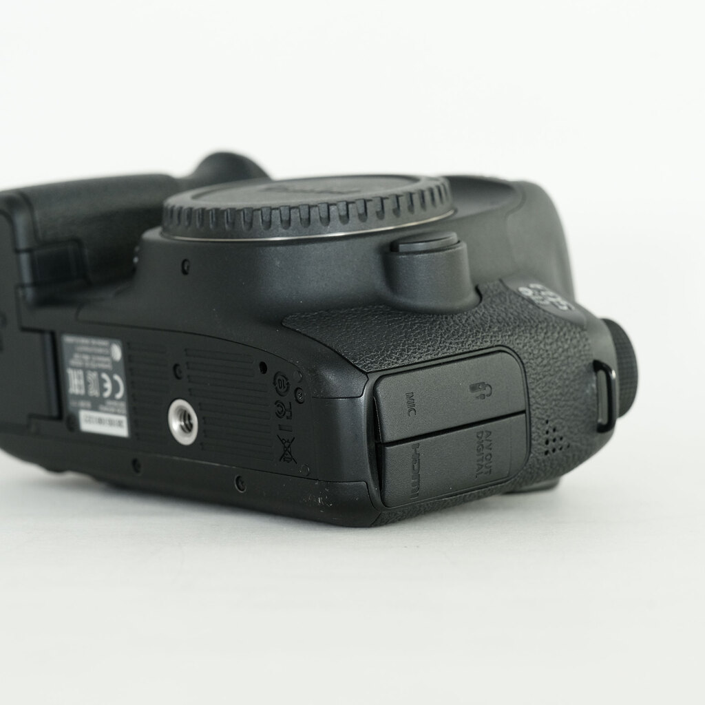 Canon EOS 6D Canon EOS 6D