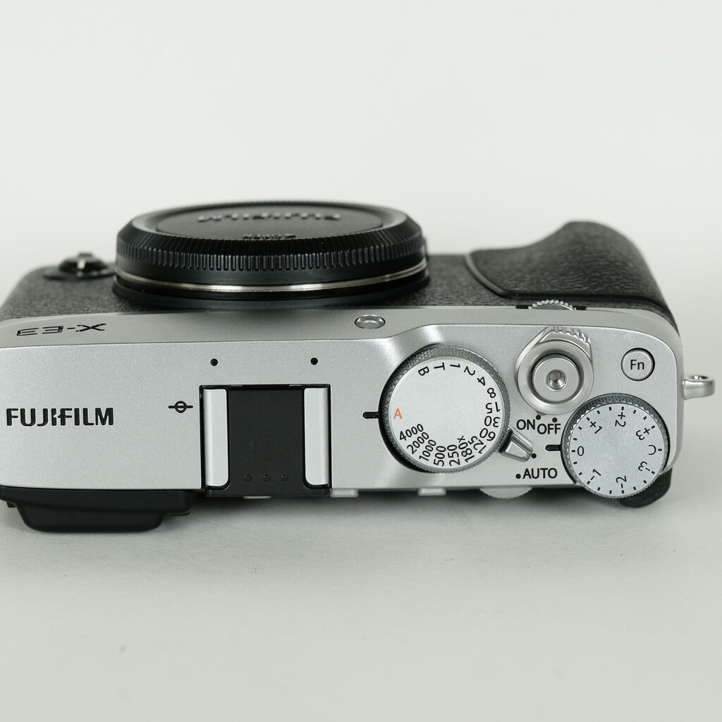 FUJIFILM X-E3