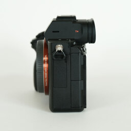SONY α7 III(ILCE-7M3) SONY α7 III(ILCE-7M3)