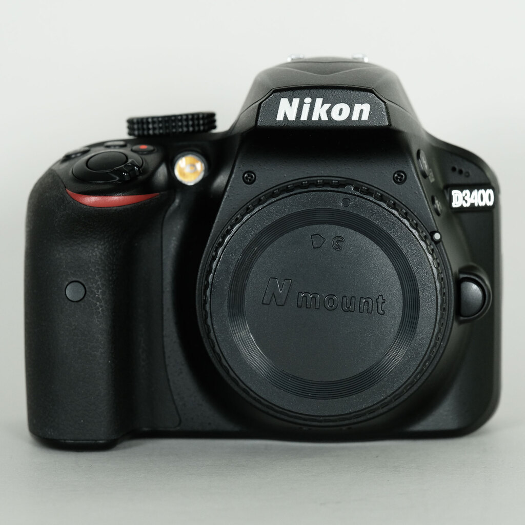 ジャンク品　Nikon D3400 デジタル一眼レフカメラ Amazon | Nikon デジタル一眼レフカメラ D3400 ボディー