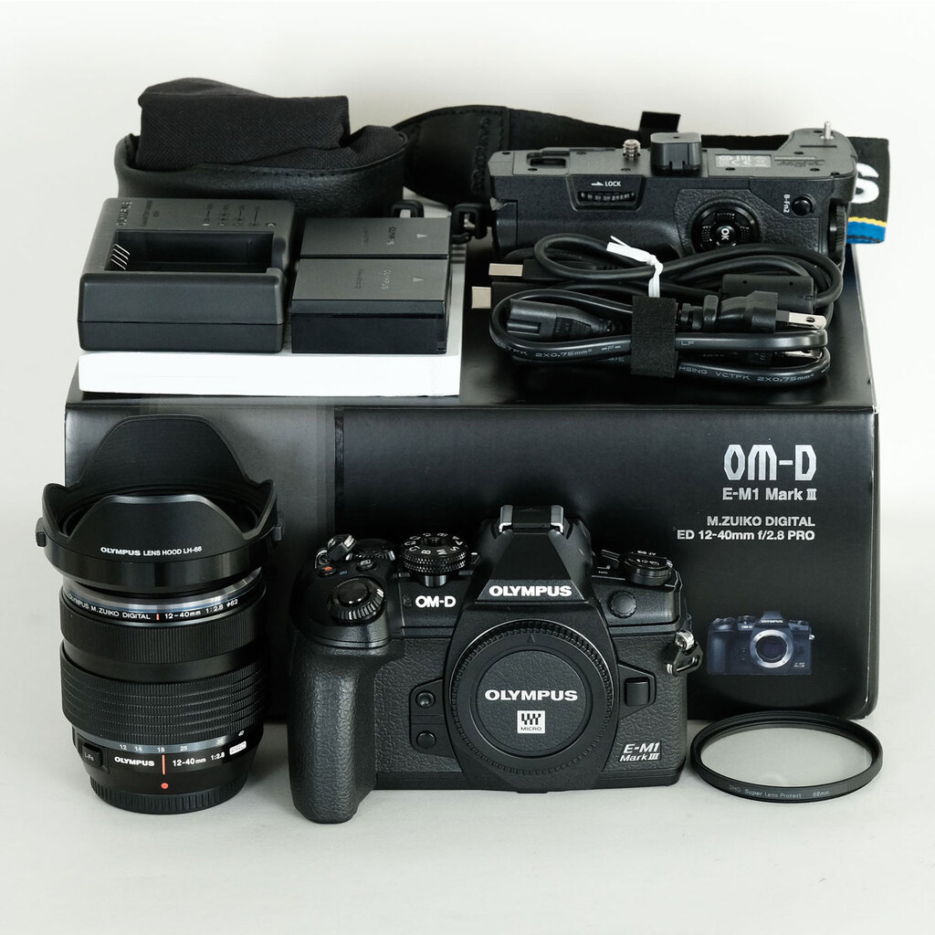 OLYMPUS OM-D E-M1 Mark III OLYMPUS OM-D E-M1 Mark III
