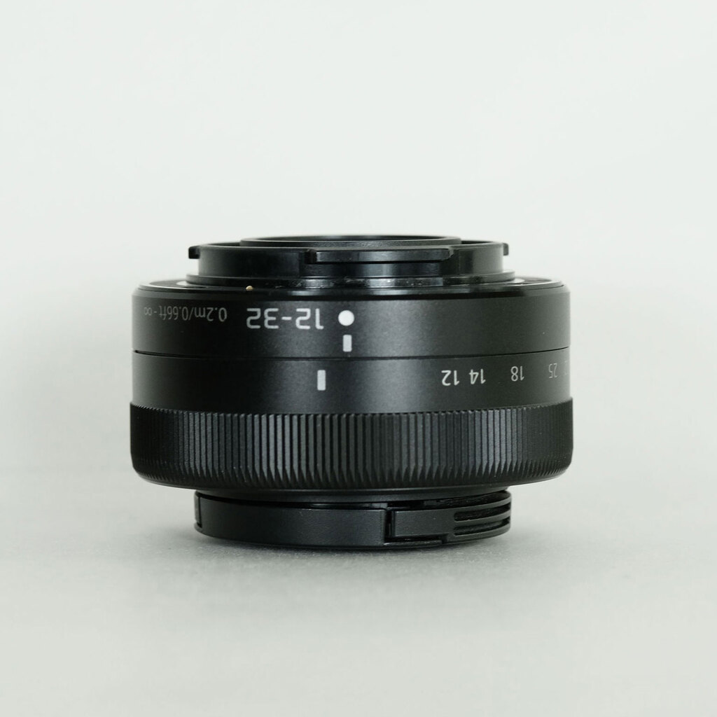 Panasonic LUMIX DC-G100V 標準ズームレンズ + トライポッドグリップキット Panasonic LUMIX DC-G100V 標準ズームレンズ + トライポッドグリップキット