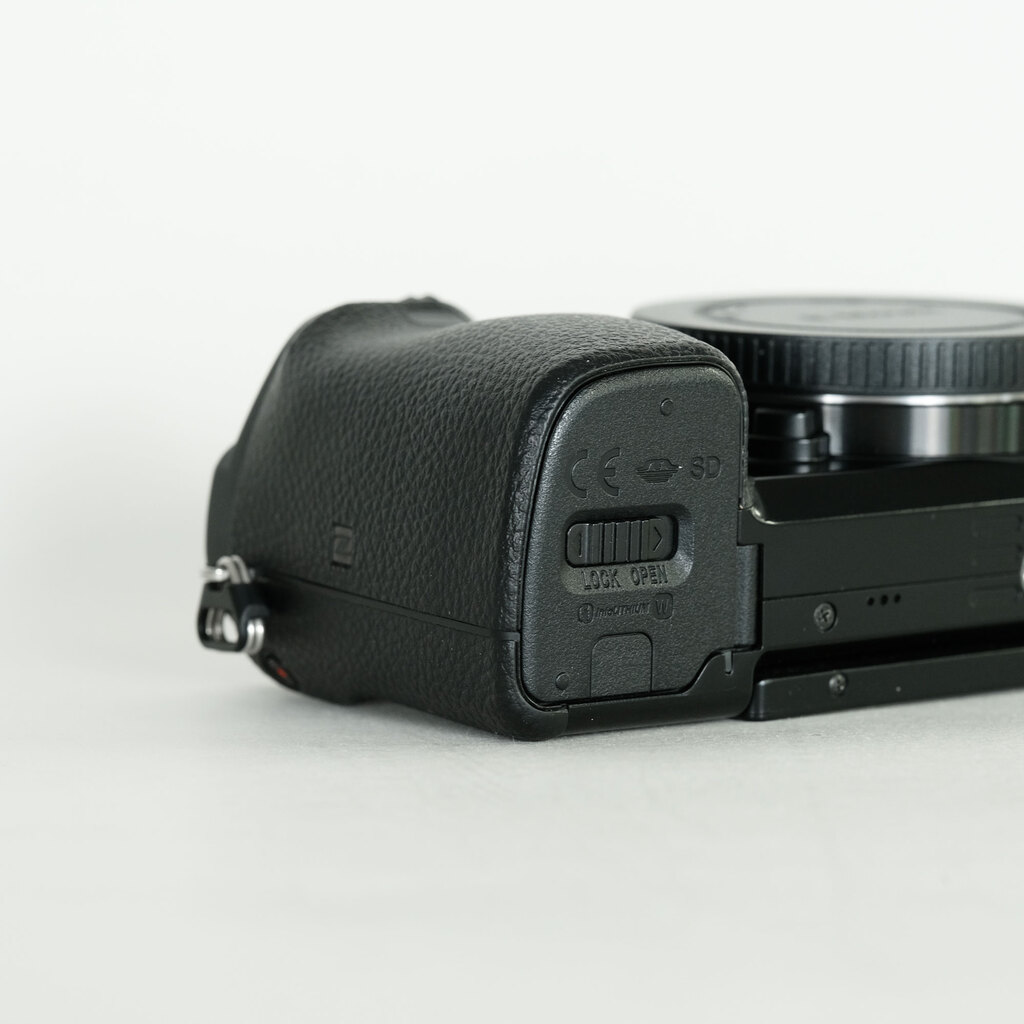 SONY α6000（ILCE-6000）