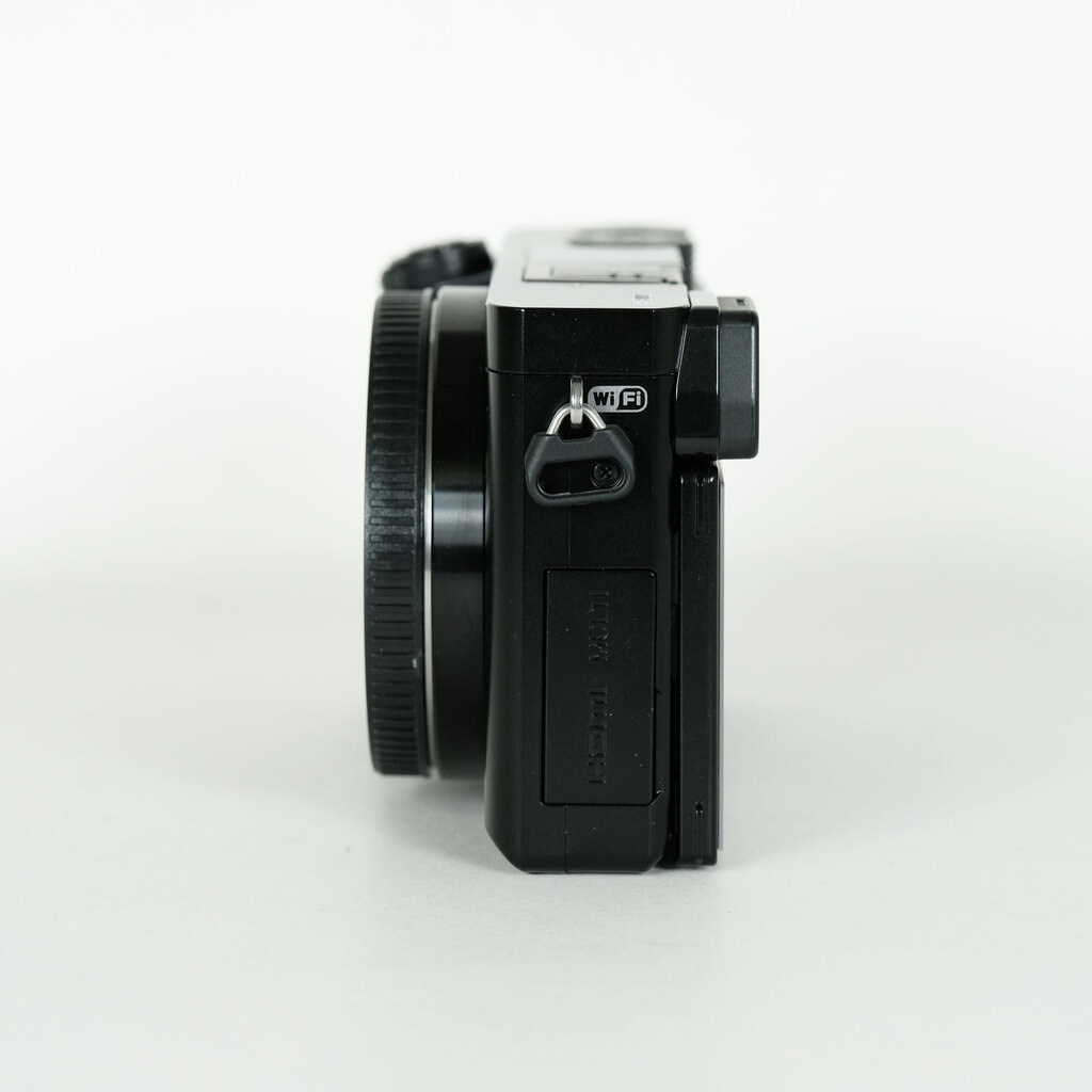 SONY α6000(ILCE-6000) SONY α6000(ILCE-6000)