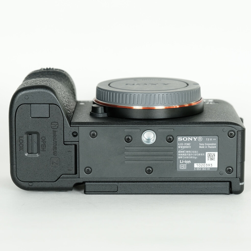 SONY - 美品　SONY α7C II ILCE-7CM2 ボディ 新品)SONY (ソニー) α7C II ボディ ILCE-7CM2 B ブラック（商品