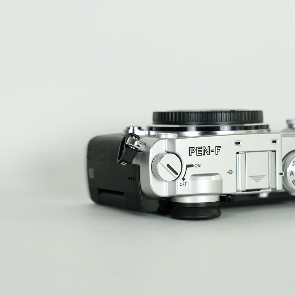 OLYMPUS PEN-F OLYMPUS PEN-F