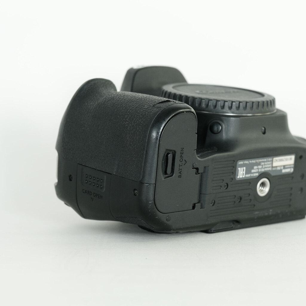 Canon EOS 90D Canon EOS 90D