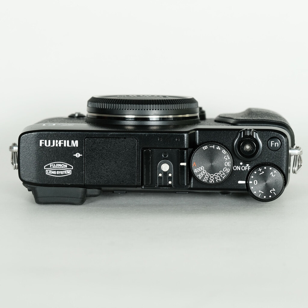 FUJIFILM X-E1 ブラック