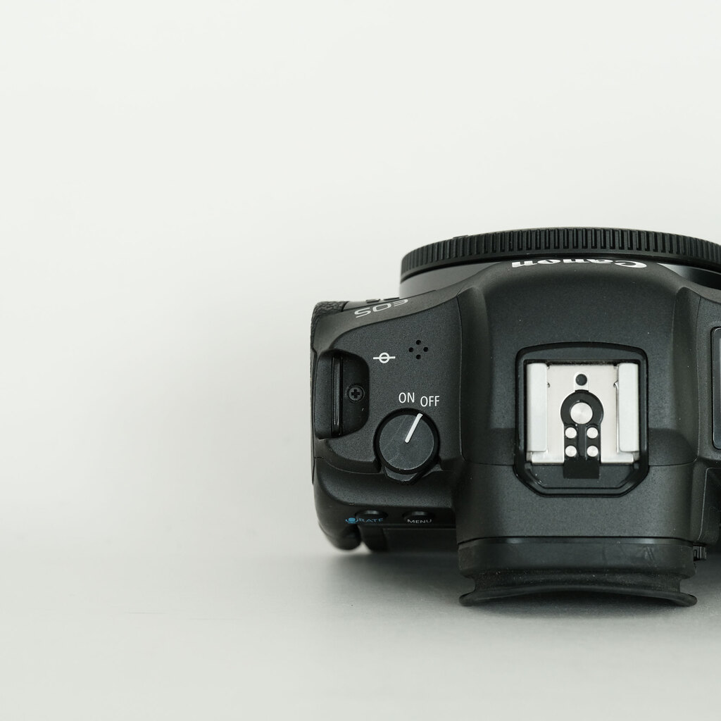 Canon EOS R5 Canon EOS R5