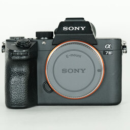 SONY α7 III(ILCE-7M3) SONY α7 III(ILCE-7M3)