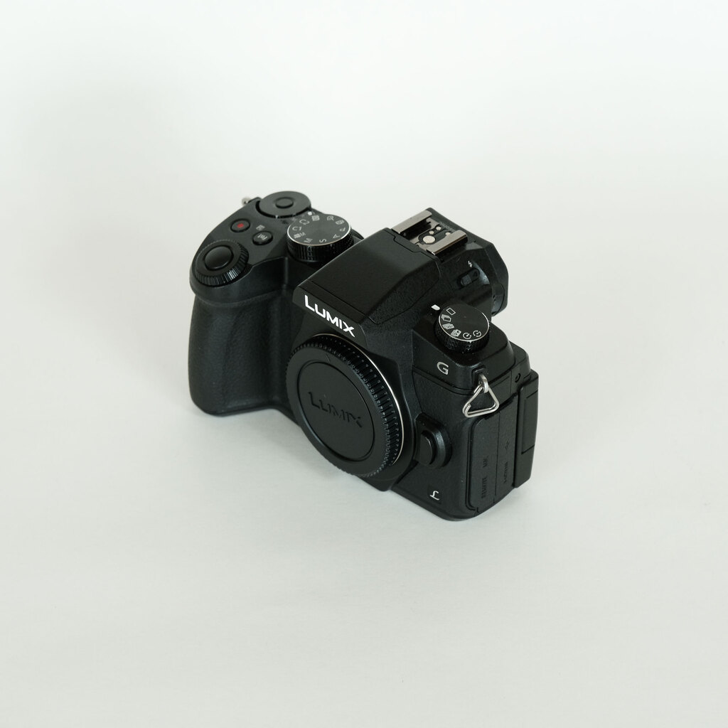 Panasonic LUMIX DMC-G8の出品 | ONE SCENE（ワンシーン）