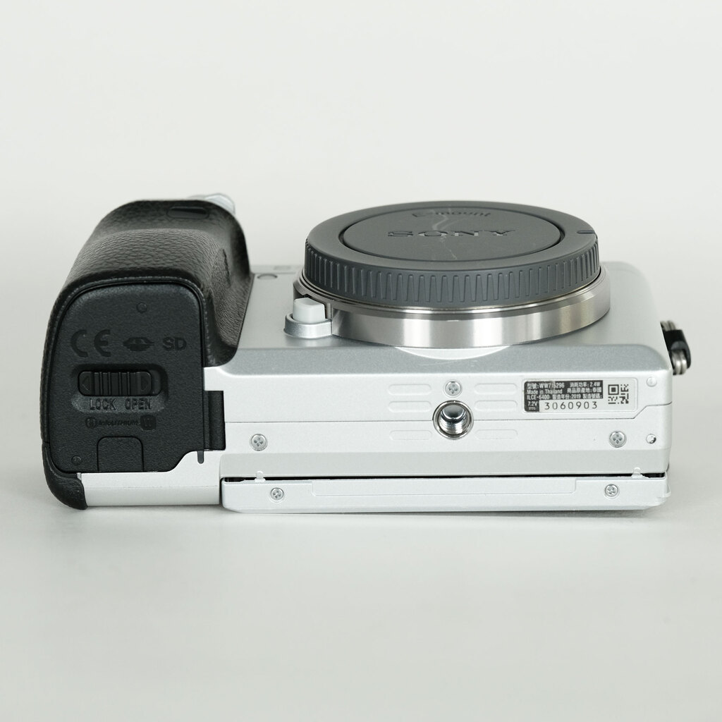 SONY α6400（ILCE-6400）