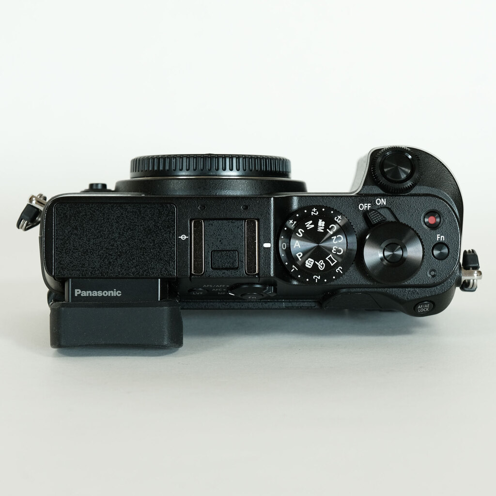 Panasonic LUMIX DMC-GX8 ボディ ブラックの出品 | ONE SCENE