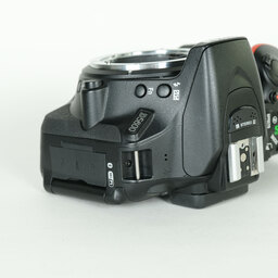 Nikon D5600 Nikon D5600