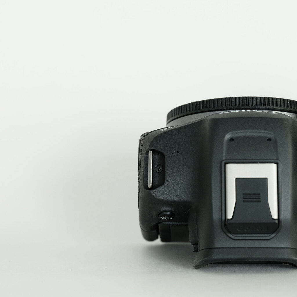 Canon EOS R7 Canon EOS R7