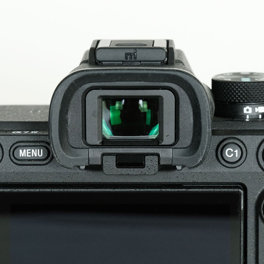 SONY α7 IV(ILCE-7M4) SONY α7 IV(ILCE-7M4)