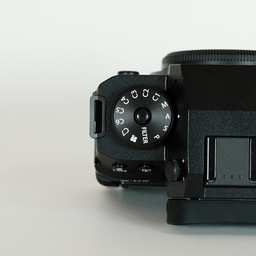 FUJIFILM X-H2