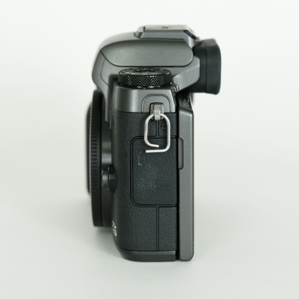 Canon EOS M5 Canon EOS M5