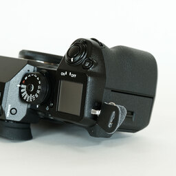 FUJIFILM X-H1 FUJIFILM X-H1
