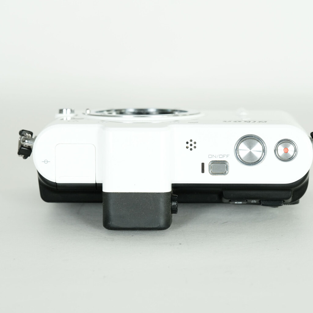 Nikon Nikon1 V1 ダブルズームキット ホワイト Nikon Nikon1 V1 ダブルズームキット ホワイト