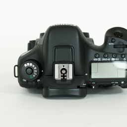 Canon EOS 7D Mark II Canon EOS 7D Mark II