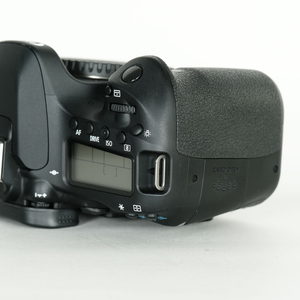 Canon EOS 80D ジャンク品 Canon EOS 80Dの出品 | ONE SCENE（ワンシーン）