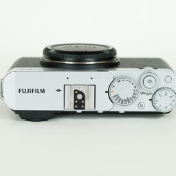 FUJIFILM X-E4 FUJIFILM X-E4