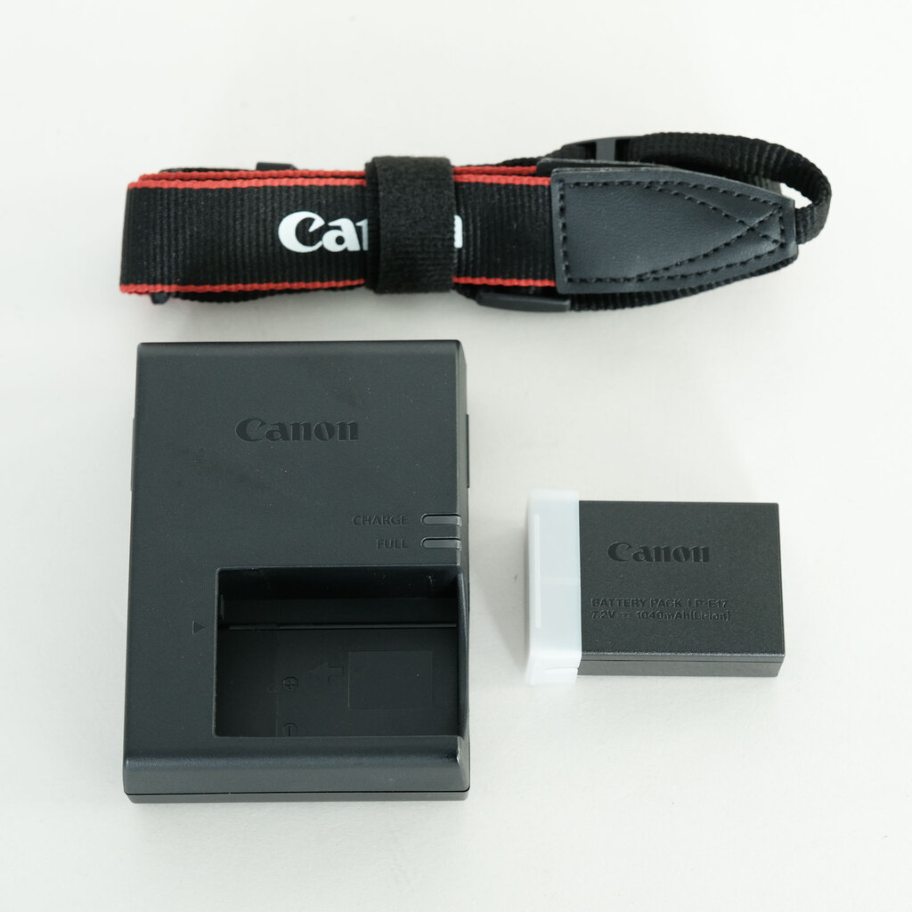 Canon EOS R50 Canon EOS R50