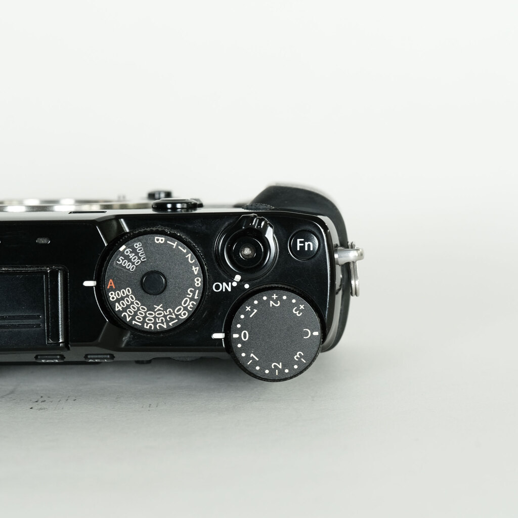 FUJIFILM X-Pro2 FUJIFILM X-Pro2