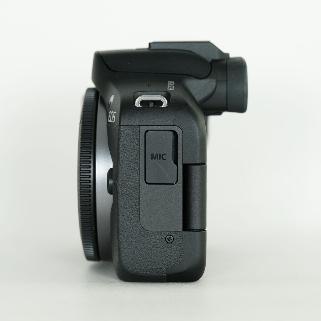 Canon EOS R50 Canon EOS R50