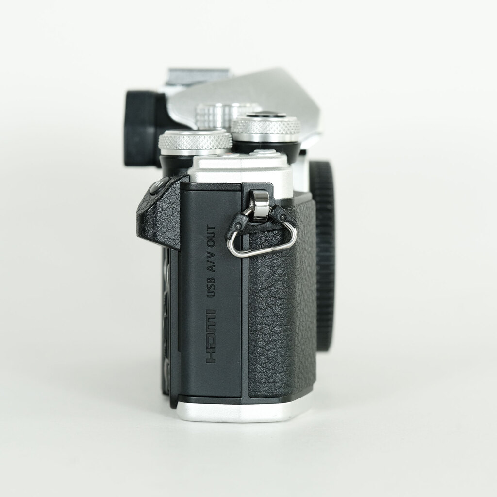 OLYMPUS OM-D E-M10 Mark II OLYMPUS OM-D E-M10 Mark II