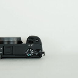 SONY α6400(ILCE-6400) SONY α6400(ILCE-6400)