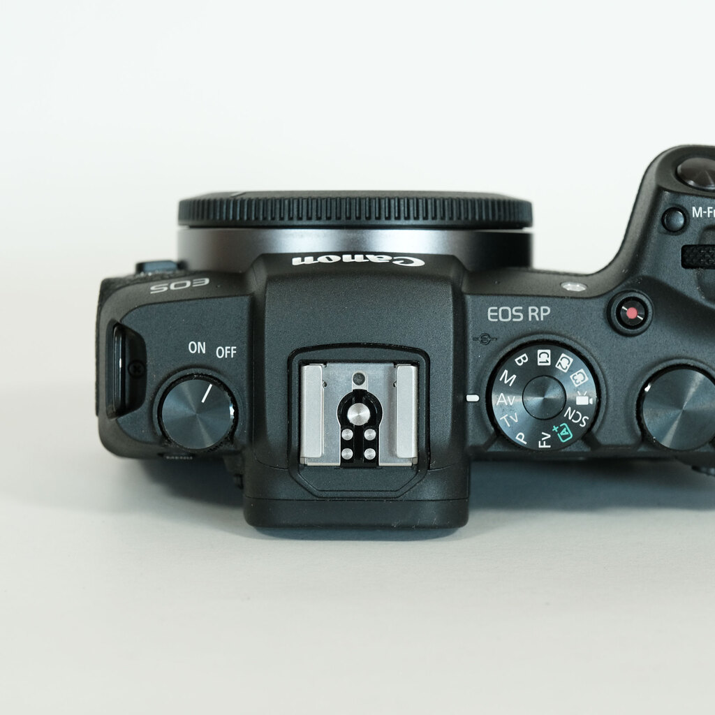 Canon EOS RP Canon EOS RP